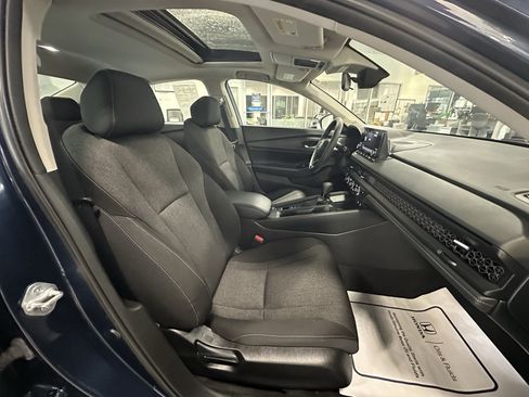 Used 2023 Honda Accord EX image 23
