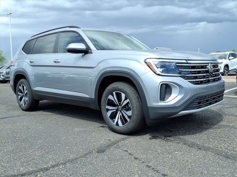 New 2026 Volkswagen Atlas SE image 1