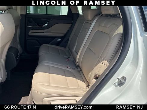 Used 2023 Lincoln Corsair AWD image 22