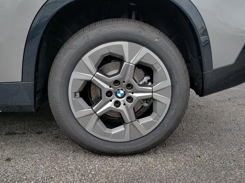 New 2025 BMW X1 xDrive28i w/ Premium Package image 12