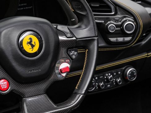 Used 2017 Ferrari 488 Spider image 21