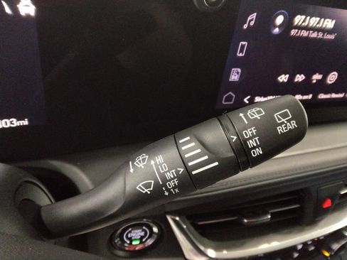 Used 2025 Buick Encore GX Preferred FWD image 15