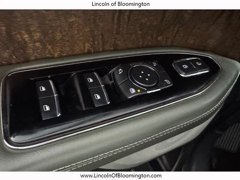 Certified 2022 Lincoln Navigator L Black Label AWD/4WD image 39