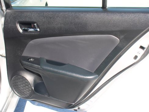 Used 2018 Toyota Prius Prime Premium FWD image 17