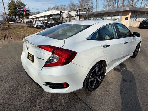 Used 2016 Honda Civic Touring image 5