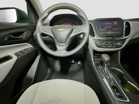 Used 2022 Chevrolet Equinox LS w/ LS Convenience Package AWD/4WD image 33