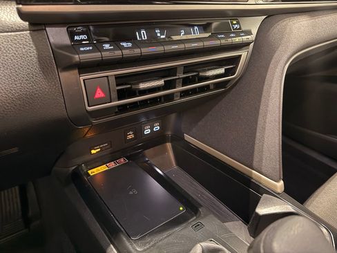 Used 2025 Toyota Camry LE FWD image 23