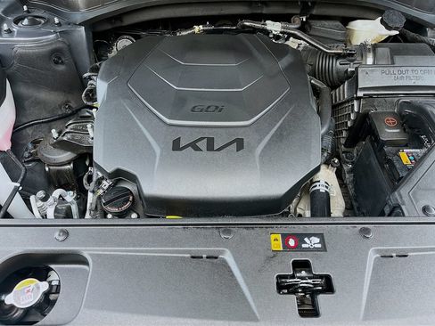 Used 2022 Kia Telluride SX w/ Towing Package FWD image 33