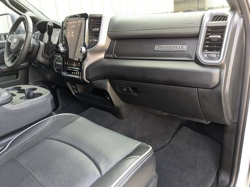 Used 2026 RAM 2500 Laramie AWD/4WD image 29
