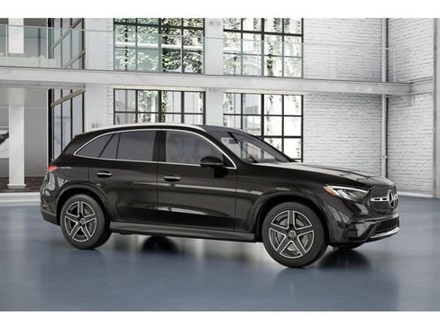 New 2025 Mercedes-Benz GLC 300 image 13