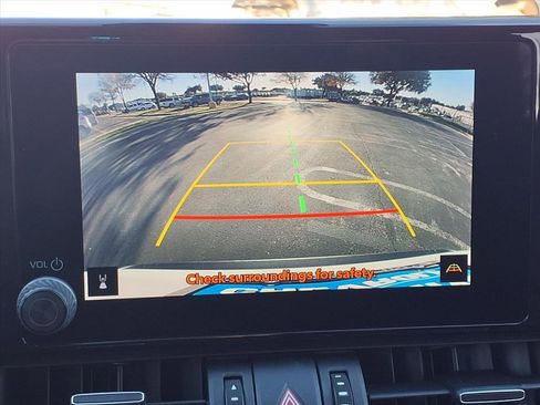 Used 2023 Toyota RAV4 XLE Premium image 17