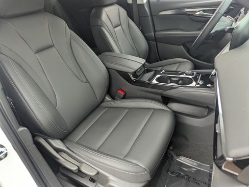 Used 2025 Buick Envision Preferred image 12