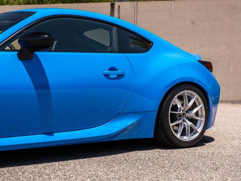 Used 2024 Toyota GR86 RWD image 14