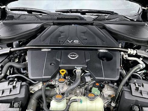 Certified 2025 Nissan Z Performance w/ Floor Mat Package RWD image 30