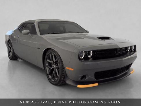Used 2023 Dodge Challenger R/T w/ Blacktop Package RWD image 2