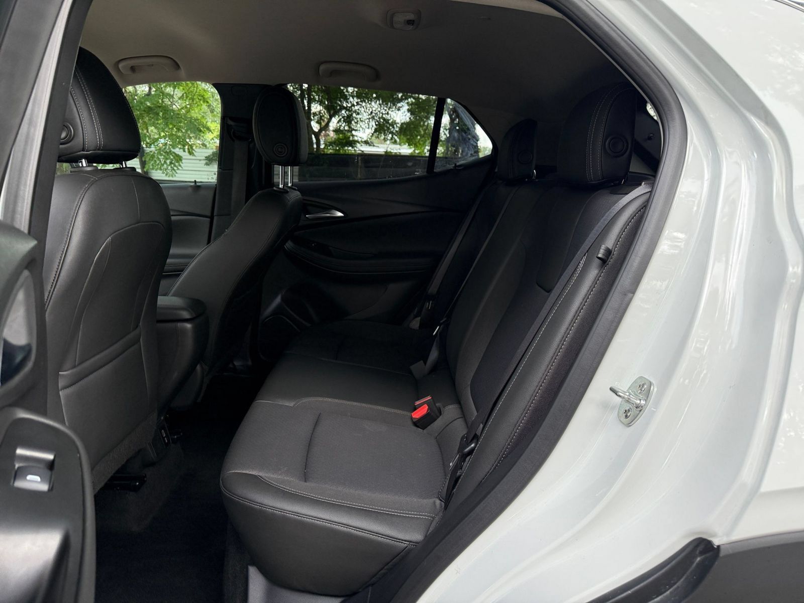 Used 2025 Buick Encore GX Preferred FWD image 35