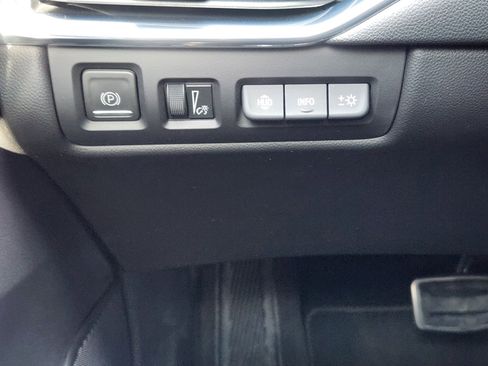 Used 2023 Cadillac XT4 Sport image 19