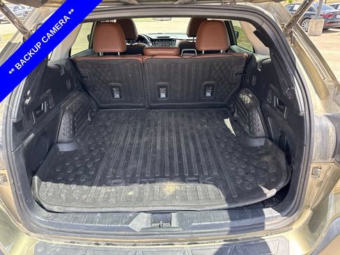 Used 2023 Subaru Outback Touring AWD/4WD image 10