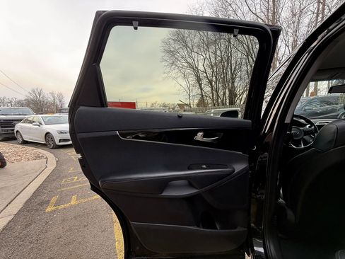 Used 2016 Kia Sorento EX w/ EX Premium Package image 15