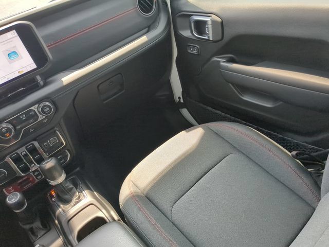 Used 2024 Jeep Wrangler Unlimited Rubicon AWD/4WD image 19