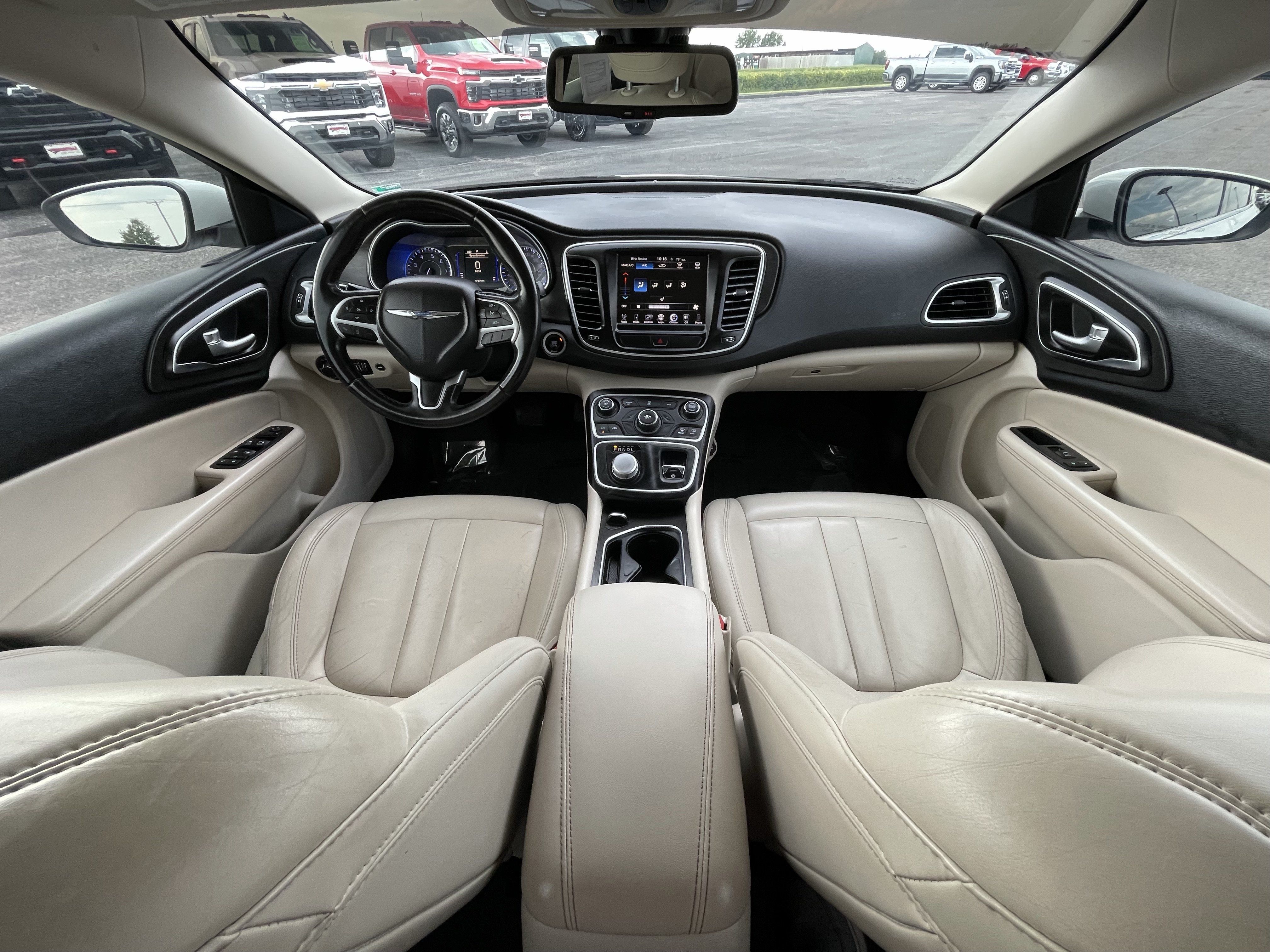 Used 2016 Chrysler 200 Limited FWD image 24