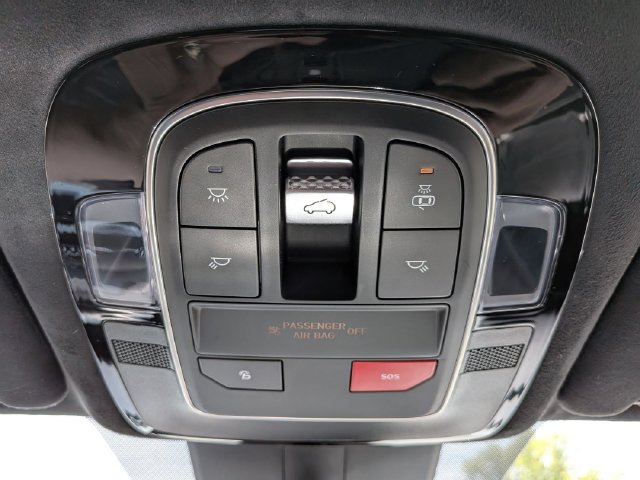 Used 2023 Hyundai Santa Fe Calligraphy AWD/4WD image 14