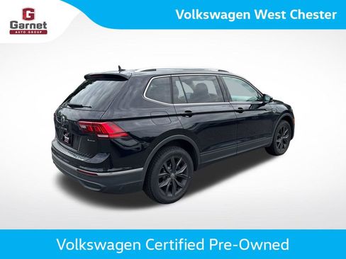 Used 2024 Volkswagen Tiguan SE AWD/4WD image 10