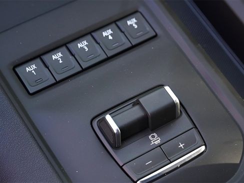 New 2026 GMC Sierra 2500 AT4 w/ AT4 Premium Plus Package image 31