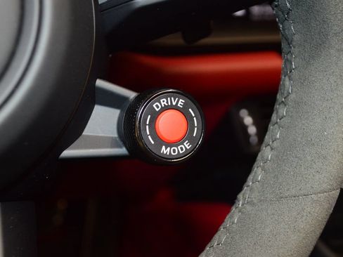Certified 2025 Porsche 911 Targa 4 GTS AWD/4WD image 23