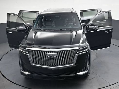 Used 2023 Cadillac Escalade ESV Premium Luxury w/ LPO, Radiant Package AWD/4WD image 40