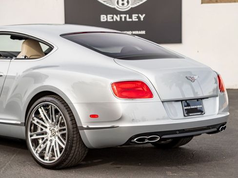 Used 2015 Bentley Continental GT image 14