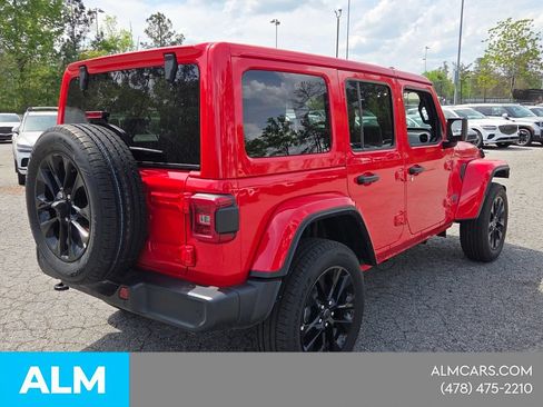 Used 2025 Jeep Wrangler Unlimited Sahara w/ Safety Group AWD/4WD image 14