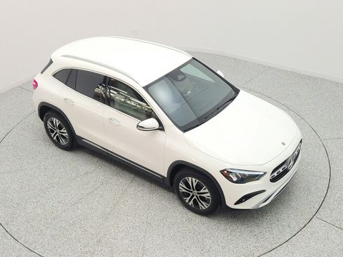 Certified 2025 Mercedes-Benz GLA 250 image 24