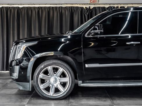 Used 2020 Cadillac Escalade ESV Luxury RWD image 13