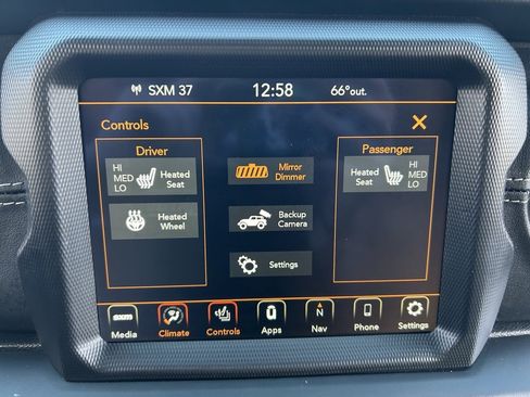 Used 2023 Jeep Wrangler Unlimited Sahara w/ Cold Weather Group image 28