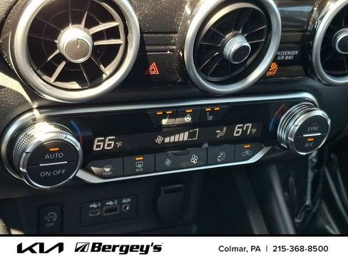 Used 2026 Nissan Sentra SR w/ SR Premium Package FWD image 18