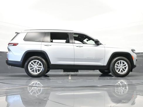 Used 2024 Jeep Grand Cherokee L Laredo image 51