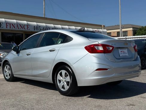 Used 2016 Chevrolet Cruze LS FWD image 5