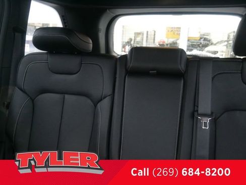 New 2026 Jeep Grand Cherokee Limited AWD/4WD image 36