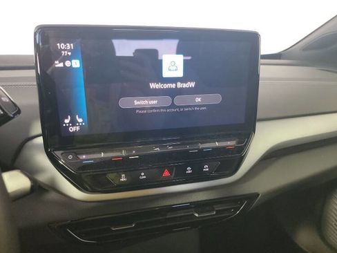 Used 2023 Volkswagen ID.4 Pro image 5