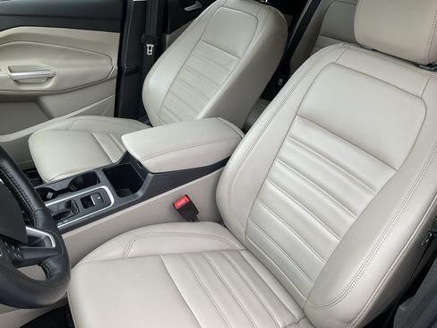 Used 2019 Ford Escape SEL AWD/4WD image 28