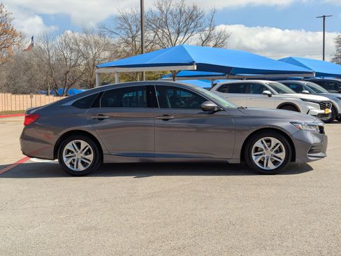 Used 2020 Honda Accord LX image 3