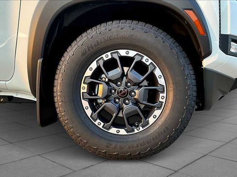 New 2026 Nissan Frontier Pro-X w/ Pro-X Convenience Package RWD image 12