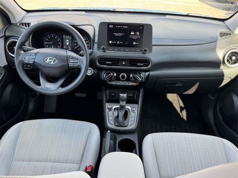 Used 2023 Hyundai Kona SEL image 2