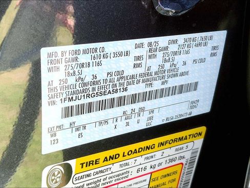 Used 2025 Ford Expedition Tremor image 16