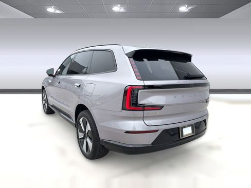 New 2026 Volvo EX90 Plus RWD image 3