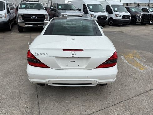Used 2009 Mercedes-Benz SL 550 w/ Premium I Pkg image 5