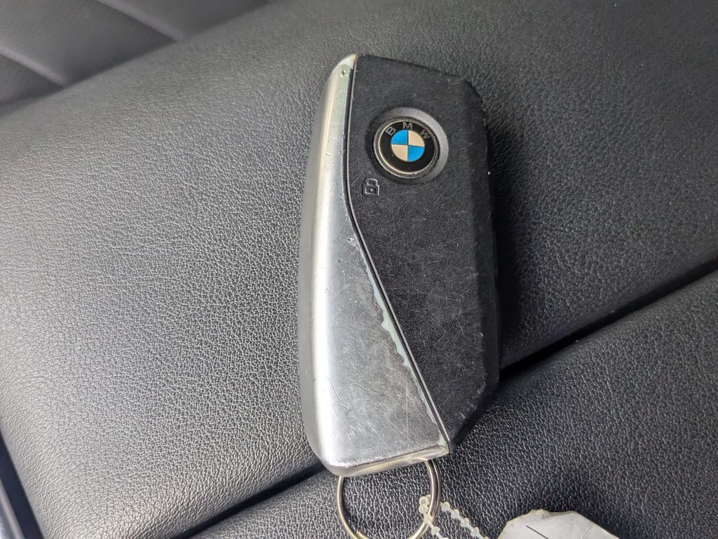 Used 2024 BMW X5 sDrive40i w/ Parking Assistance Package RWD image 38