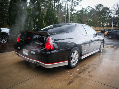 Used 2002 Chevrolet Monte Carlo SS w/ Pace Car Replica Pkg image 10