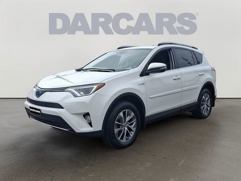 Used 2017 Toyota RAV4 XLE w/ All Weather Liner Package image 3